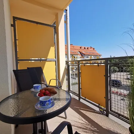 Apartmán Piamola Powstancow Warszawy Stegna (Pomerania)