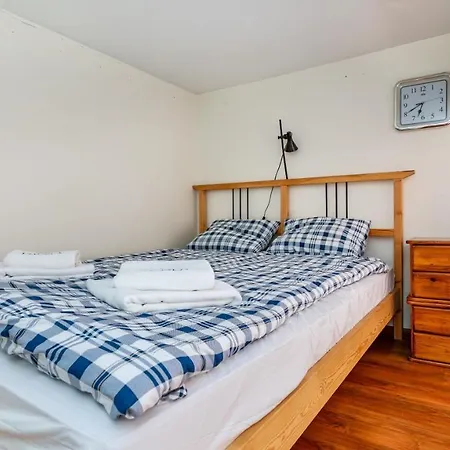 Piamola Powstancow Warszawy Appartement
