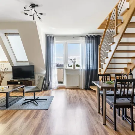 Apartmán Piamola Powstancow Warszawy *