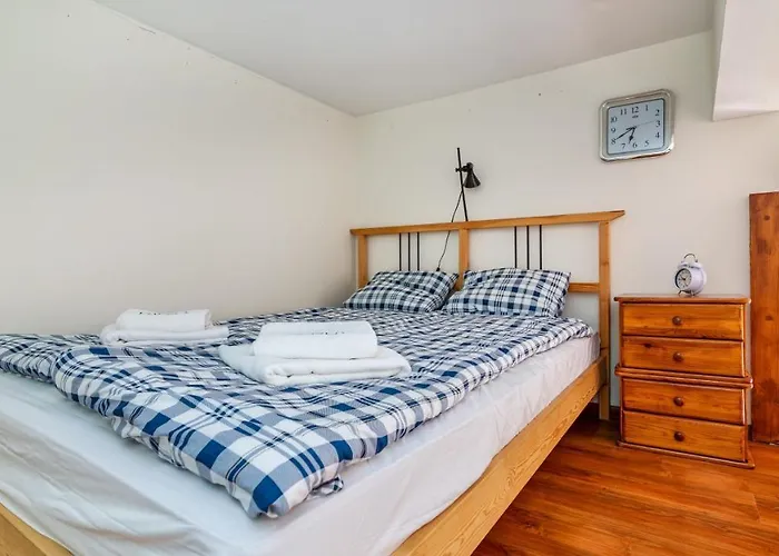 Piamola Powstancow Warszawy Apartman